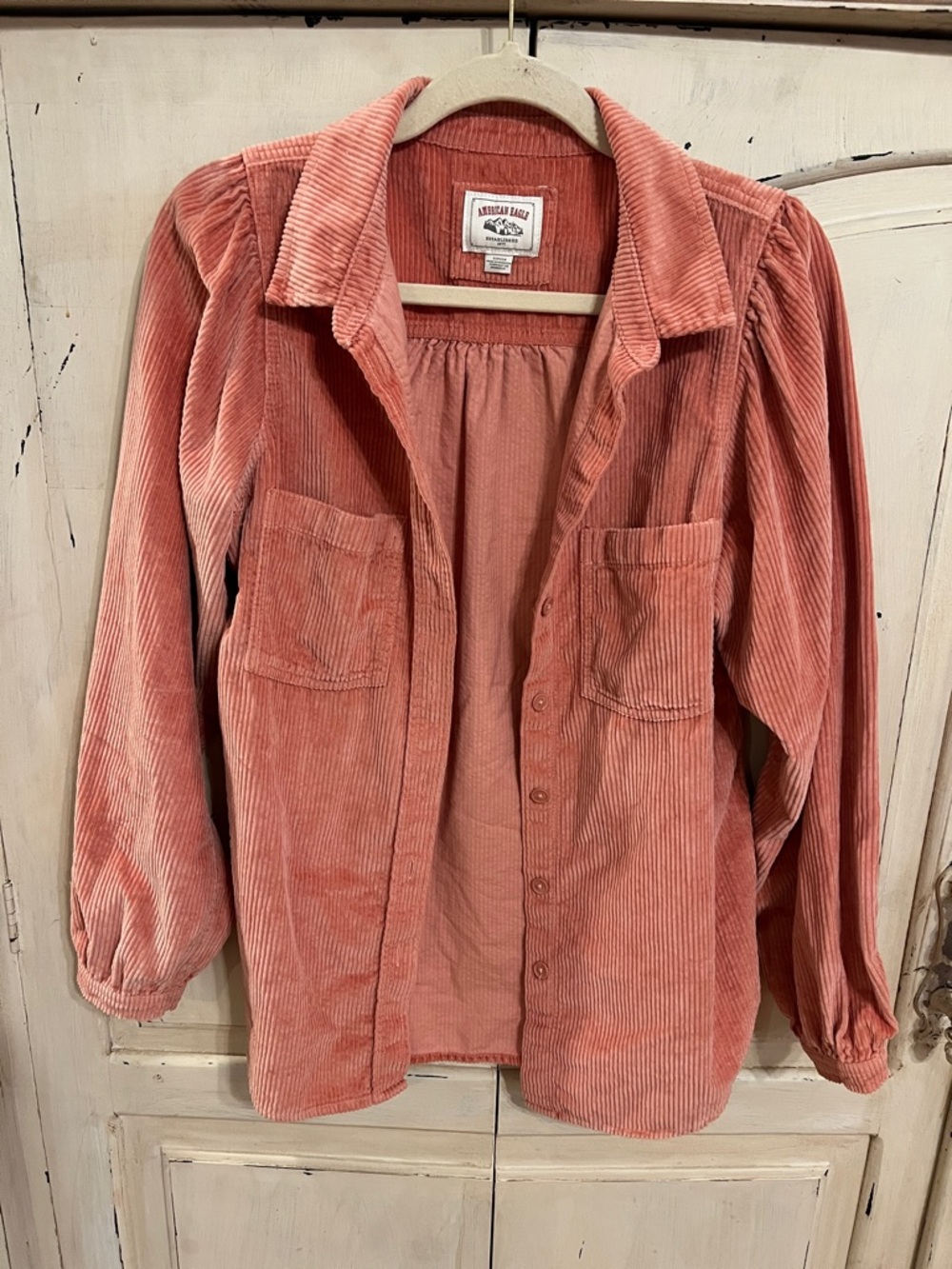 American Eagle Pink Corduroy Button Down Shirt Size Small